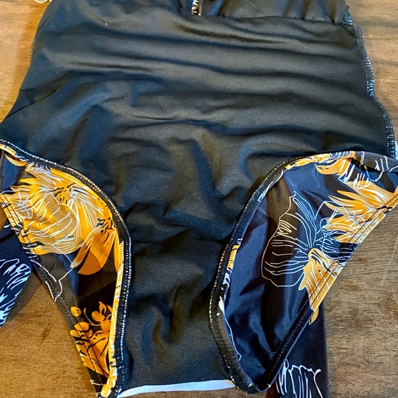 🏝️B2prity Slimming Halter Swimsuit Tummy Control🏝️ NWOT - Picture 8 of 11